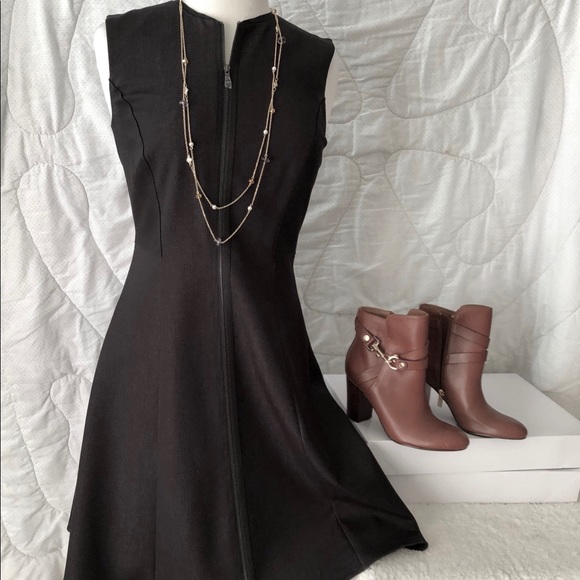 T Tahari Dresses & Skirts - 🎉🎉🎉🎉HOST PICK 🎉🎉🎉T TAHARI zipper dress $220